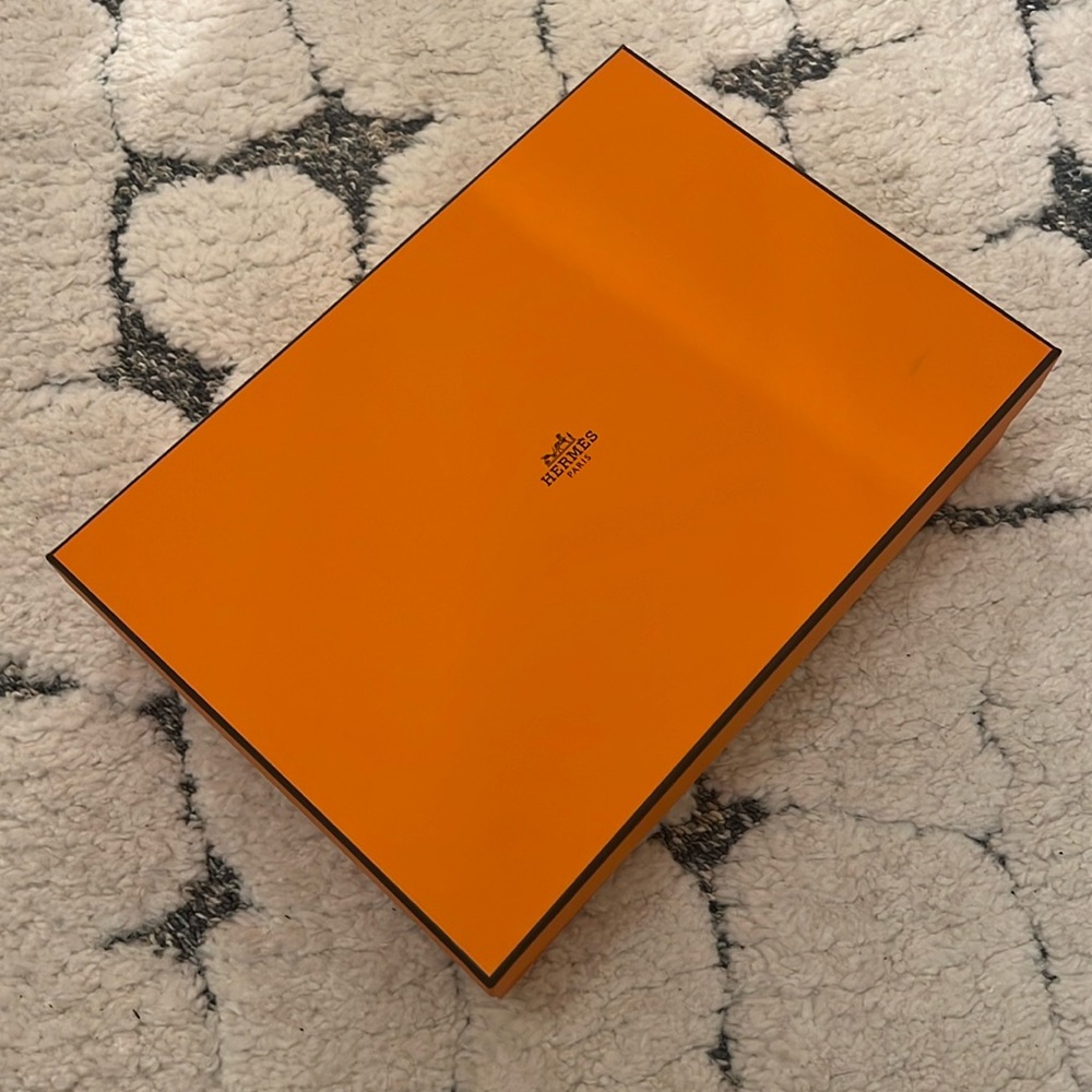 Hermes Box with Ribbon
